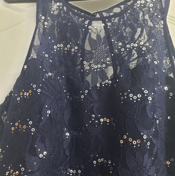 Prom gown - Picture 3 of 4